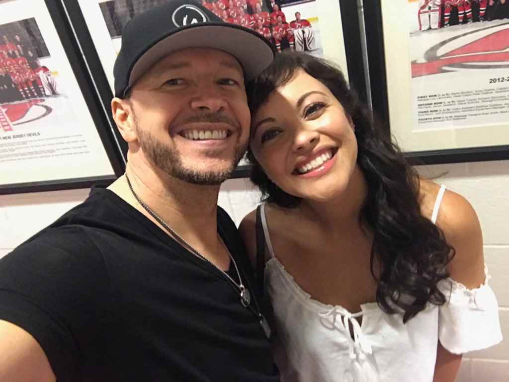 Marisa Ramirez with her onscreen friend, Donnie Wahlberg