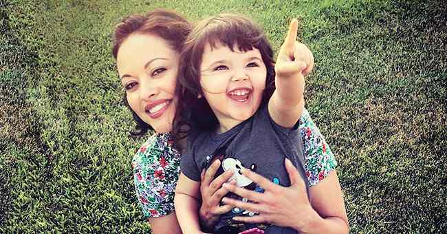 Marisa Ramirez with her little daughter, Violet